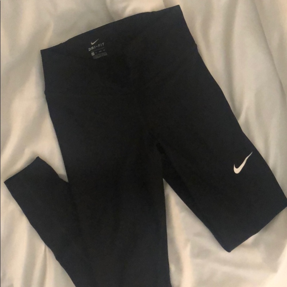 NIKE Athletic Leggings (DRI-FIT)